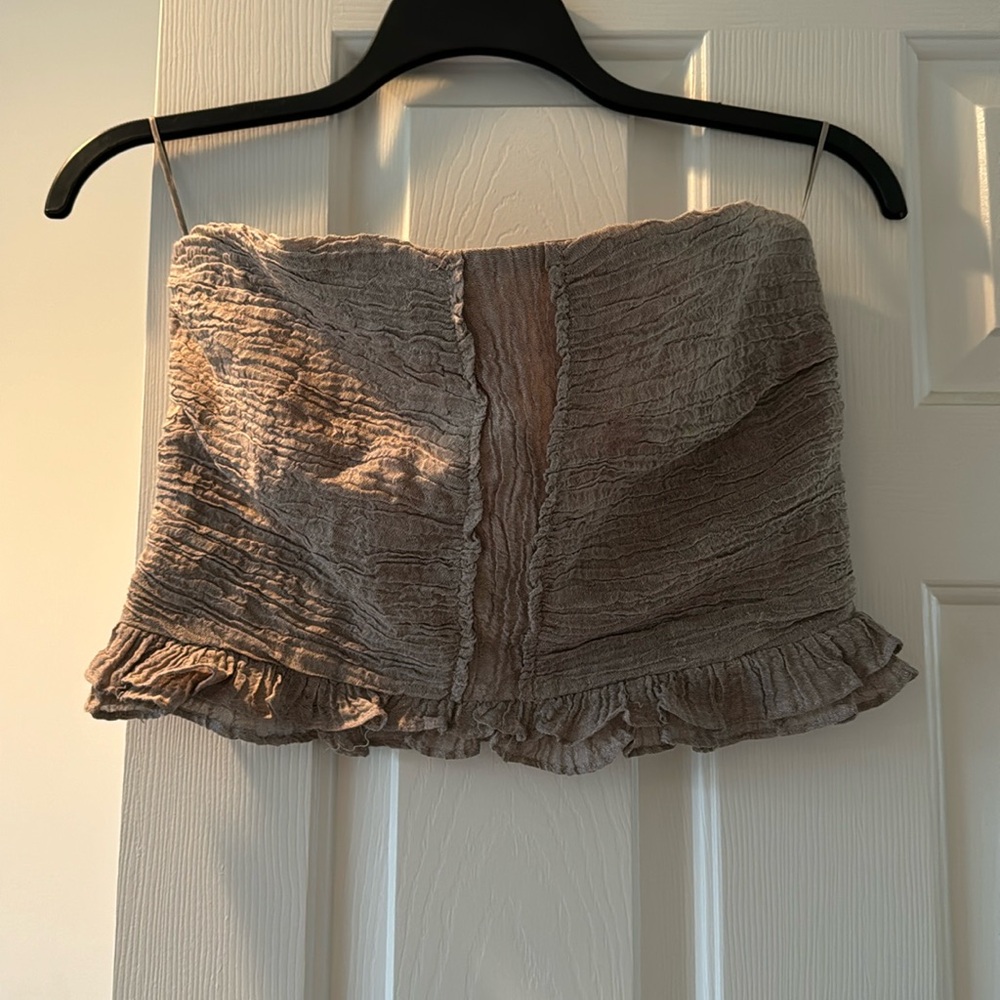 Strapless top